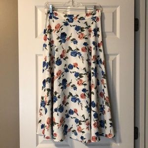 Soprano Floral Skirt Size Medium